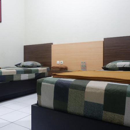 מדיון Hotel Taman Indah מראה חיצוני תמונה