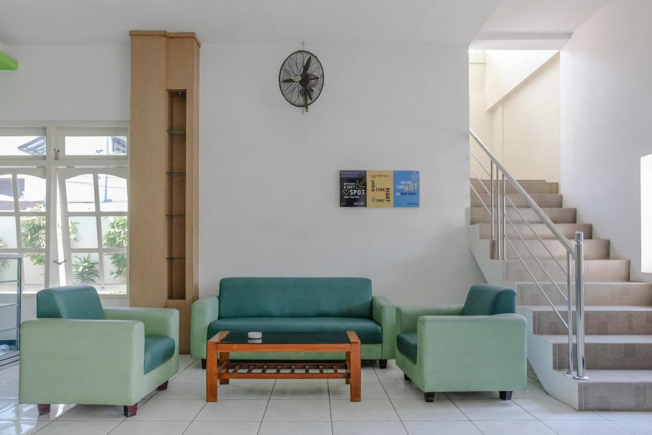 מדיון Hotel Taman Indah מראה חיצוני תמונה