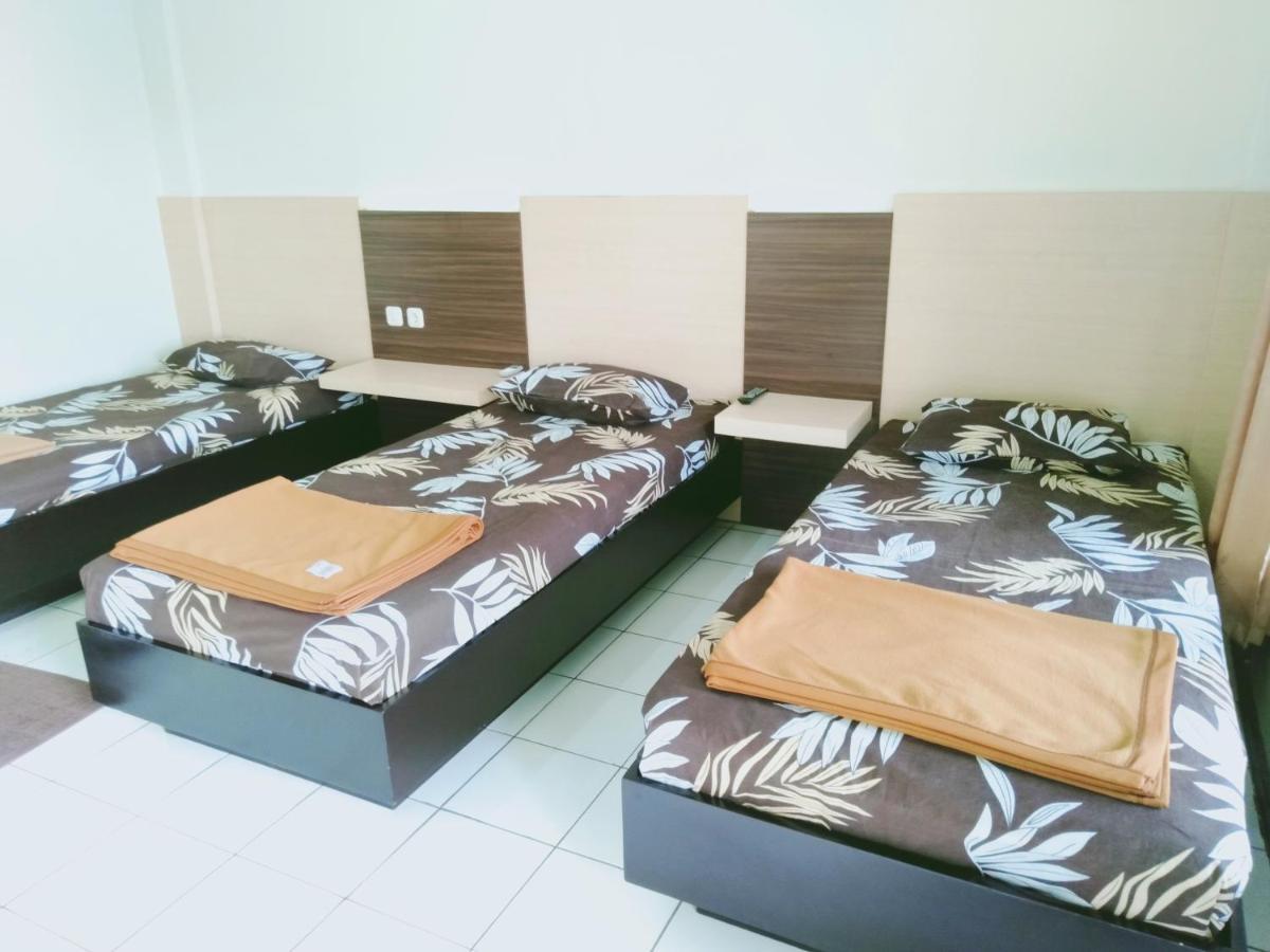 מדיון Hotel Taman Indah מראה חיצוני תמונה