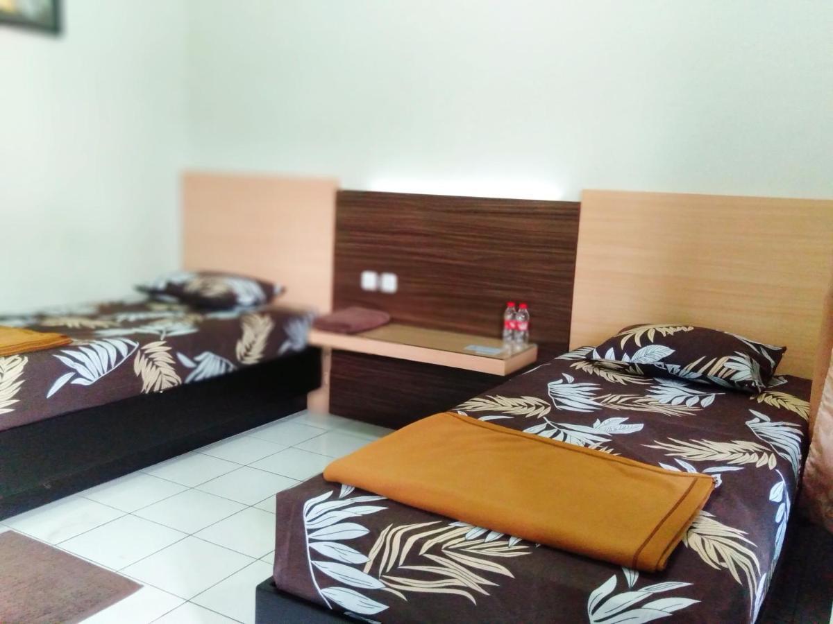 מדיון Hotel Taman Indah מראה חיצוני תמונה