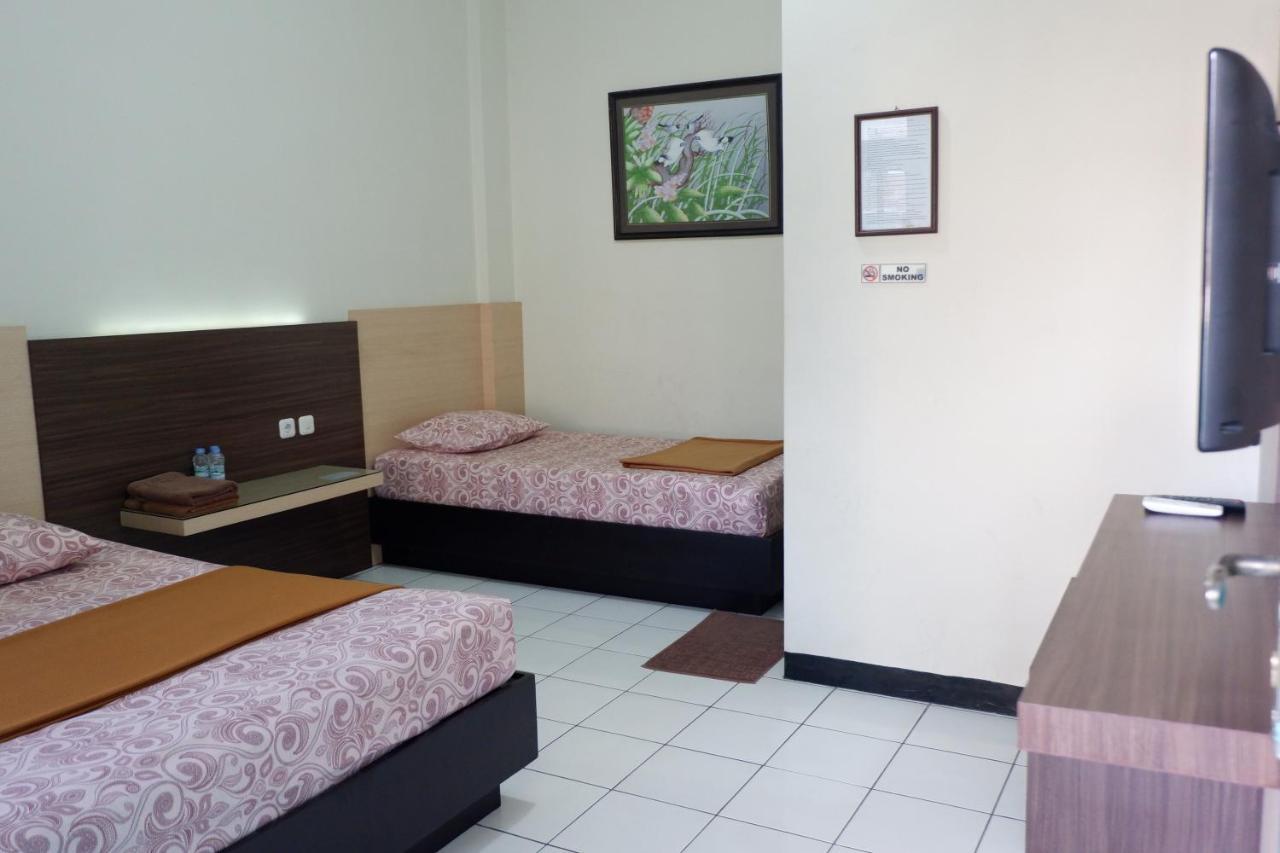 מדיון Hotel Taman Indah מראה חיצוני תמונה