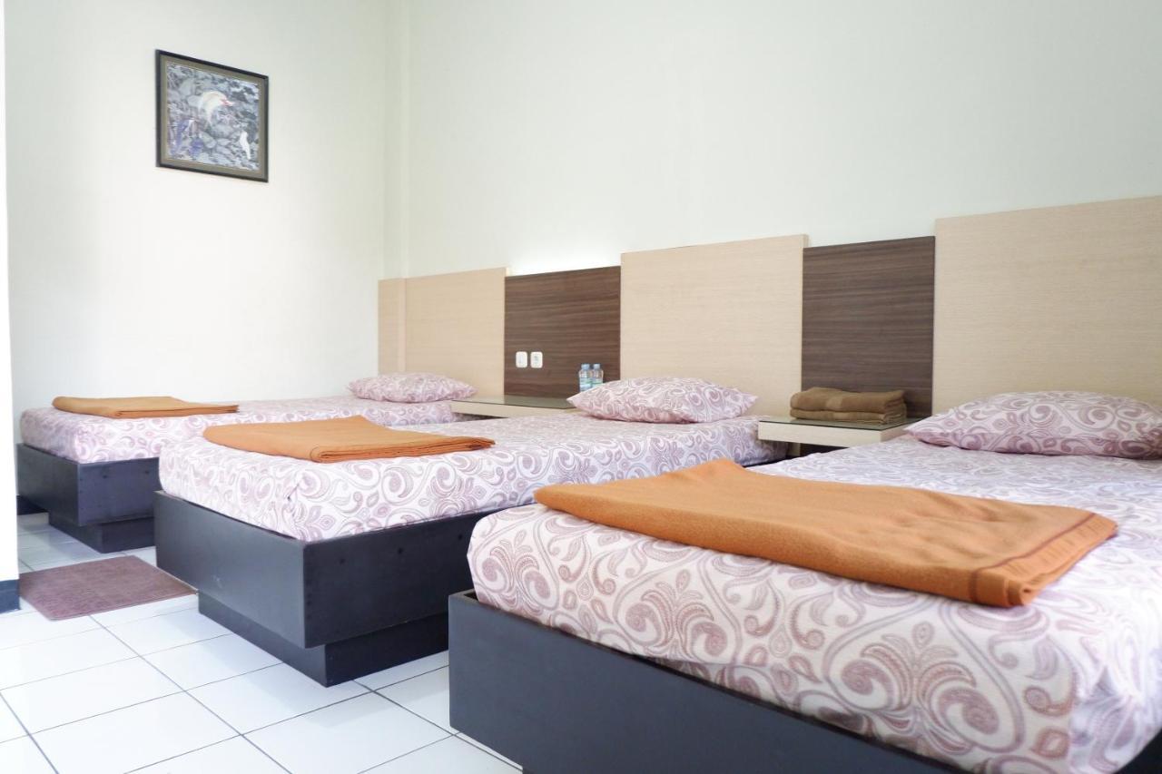 מדיון Hotel Taman Indah מראה חיצוני תמונה