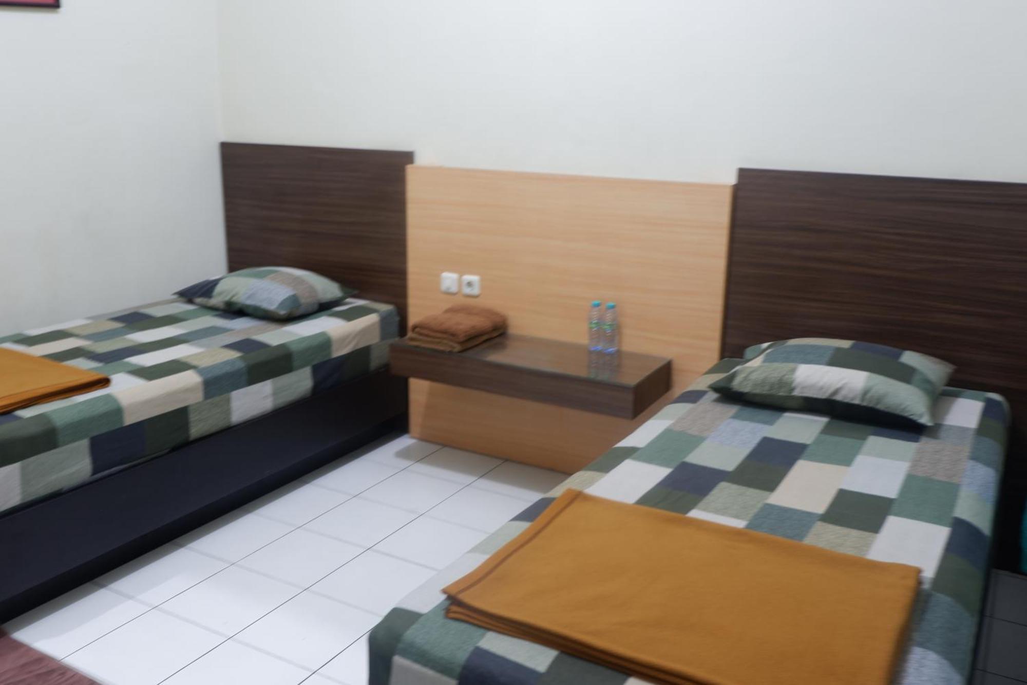 מדיון Hotel Taman Indah מראה חיצוני תמונה