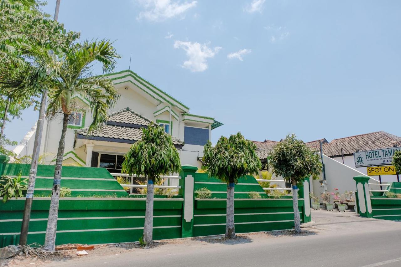 מדיון Hotel Taman Indah מראה חיצוני תמונה