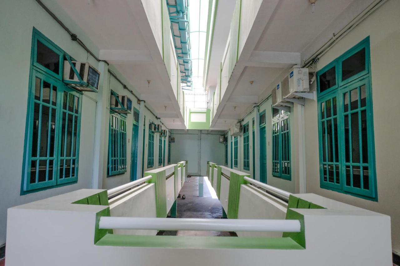 מדיון Hotel Taman Indah מראה חיצוני תמונה
