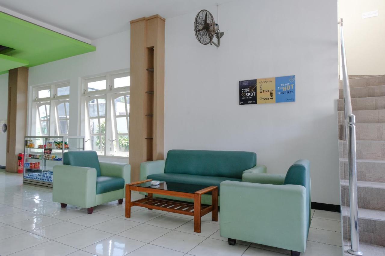 מדיון Hotel Taman Indah מראה חיצוני תמונה